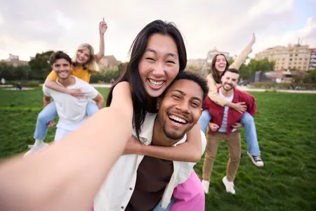 Trois couples heureux